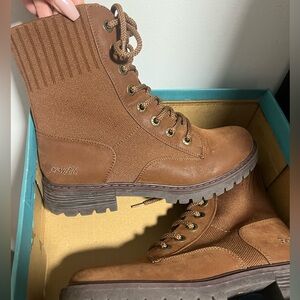 Blowfish Rainie Boots in Whiskey Raven